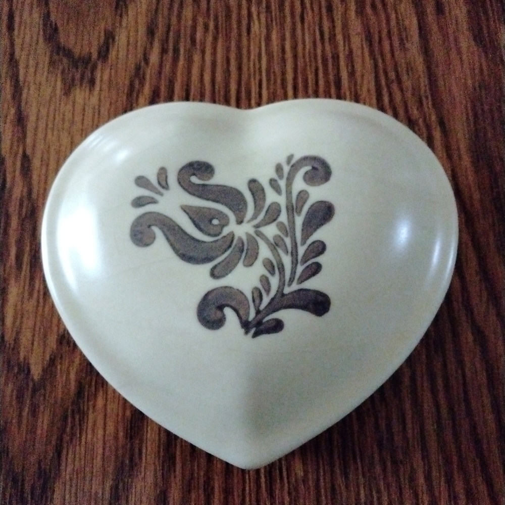 Pfaltzgraff Village Heart Shaped Trinket Box Vintage